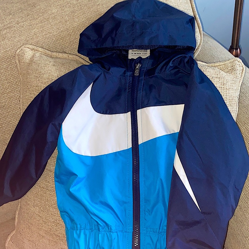 Nike Full-zip light weight toddler jacket size 1-2yrs